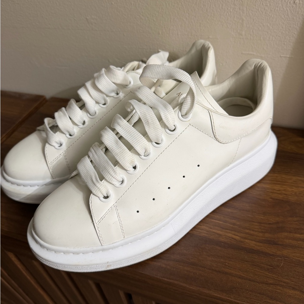Alexander McQueen Oversized Sneakers - White